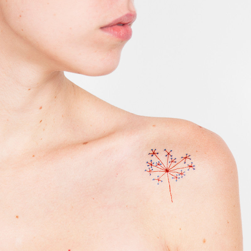 tatuaje diente de león