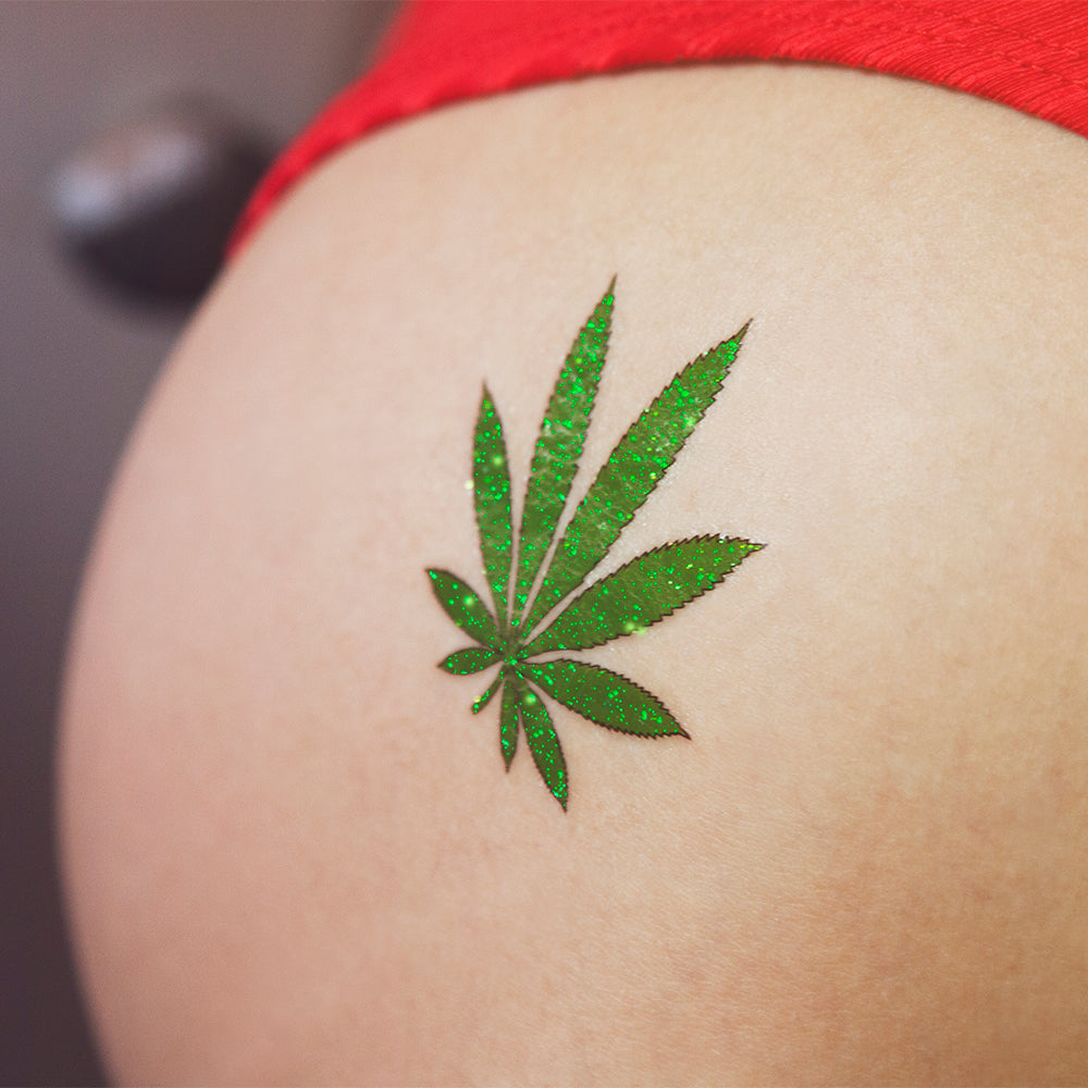 marihuana glitter tattoo